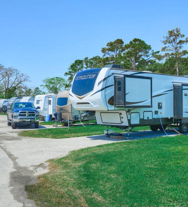 Top Housing for LyondellBasell & Shell Employees in Houston, TX